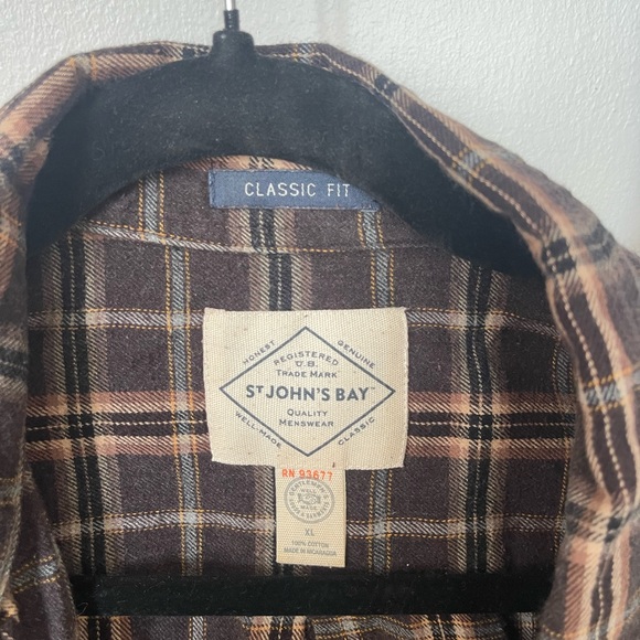 SOLD; Vintage Flannel - Picture 2 of 3